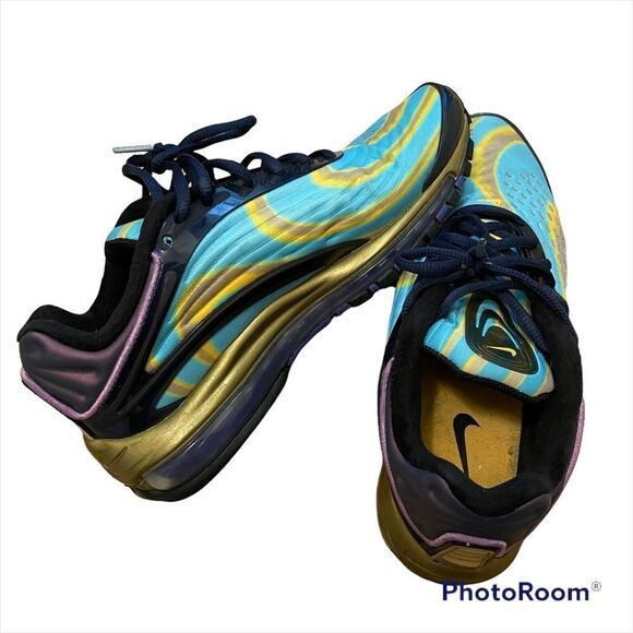 Nike Air Max Deluxe Heritage Sneakers - Picture 2 of 16